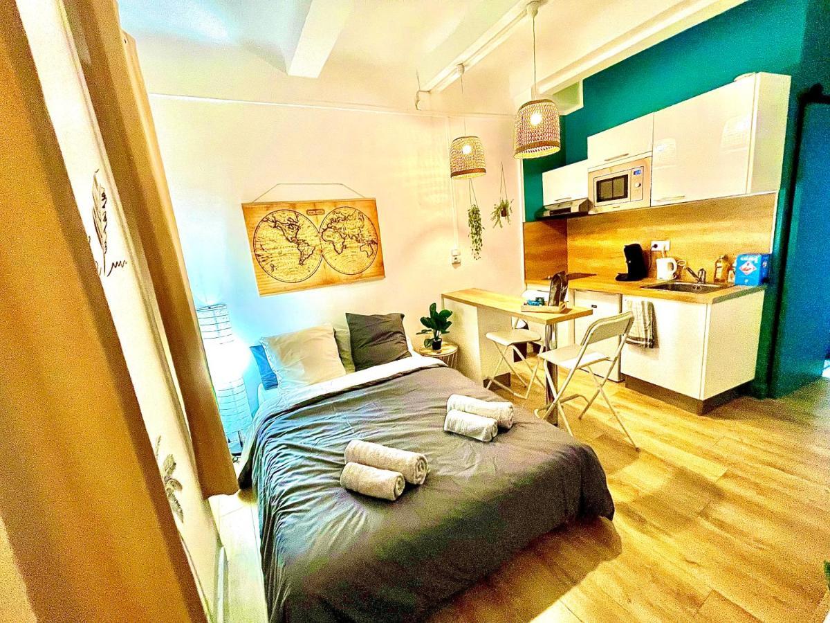 *tropical*hyper Centre *fibre Wifi*studio *